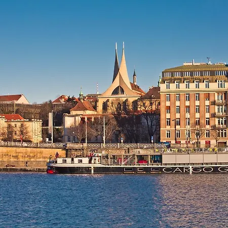 Admiral Botel Praga
