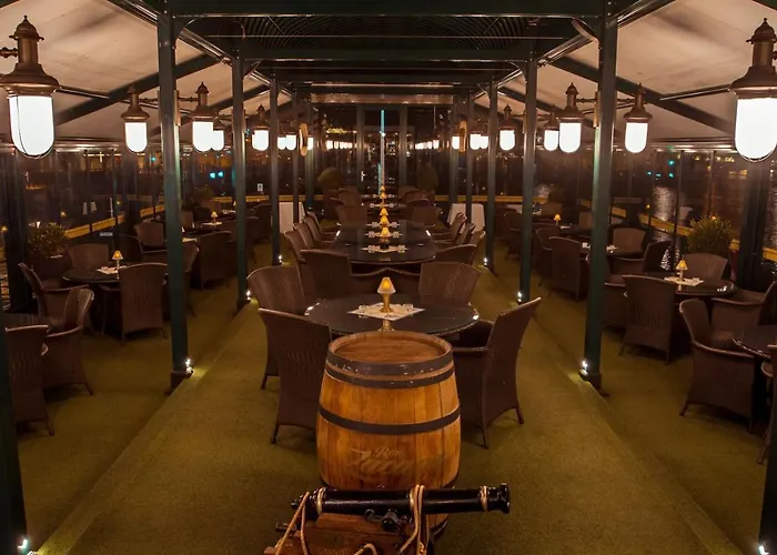 Admiral Hotel na wodzie Praga