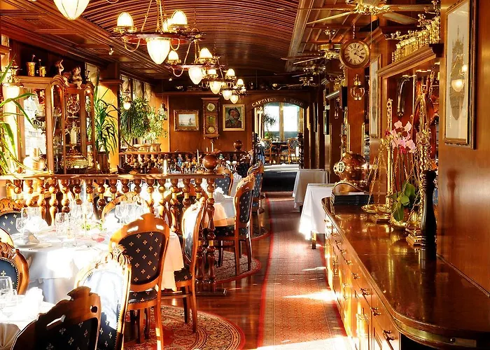 アドミラル ボーテル 船上ホテル プラハ