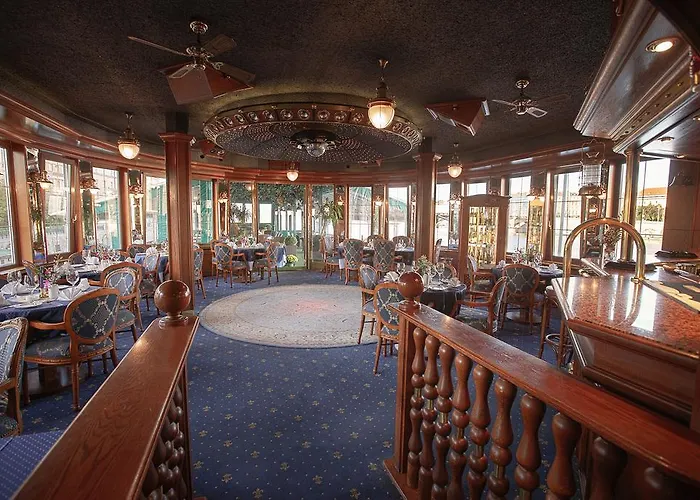 アドミラル ボーテル 船上ホテル プラハ