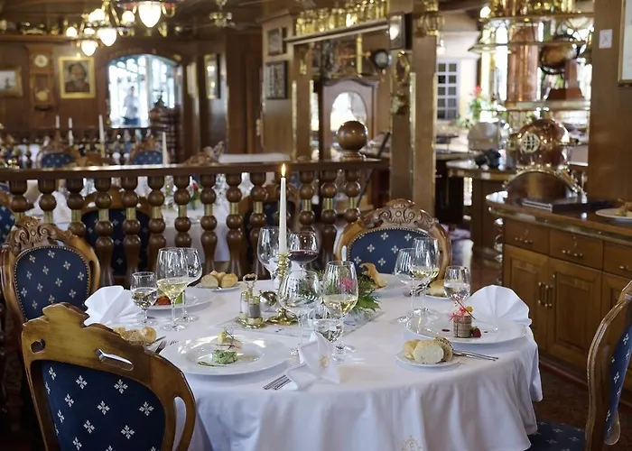 アドミラル ボーテル 船上ホテル 3*