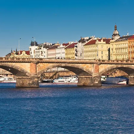 Admiral Úszó hotel Prága